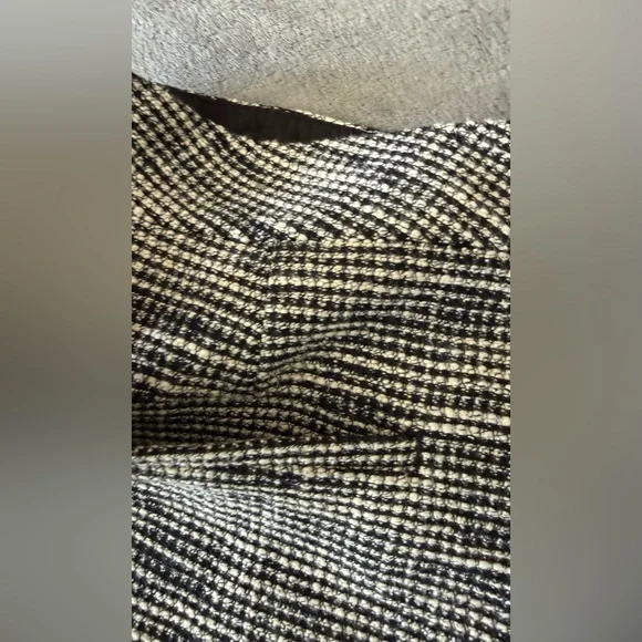Ann Taylor Black & White Tweed Women’s Shorts - Picture 4 of 8